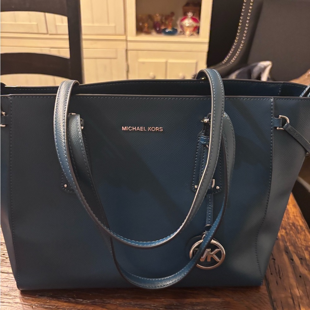Michael Kors Voyager Blue Tote.